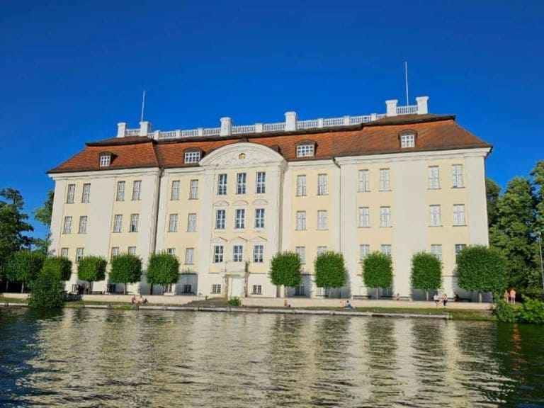 Paseo en barco por el casco antiguo de Berlín con el castillo de Köpenick 1