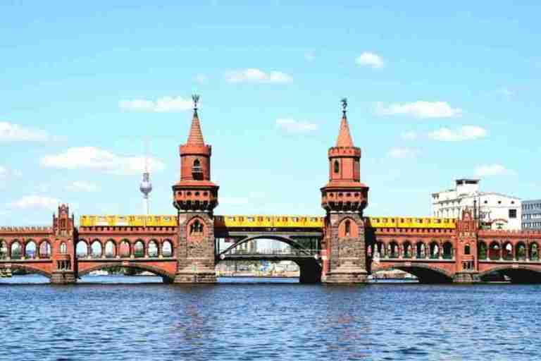 Bootstour Berlin Oberbaumbrücke Treptower Park